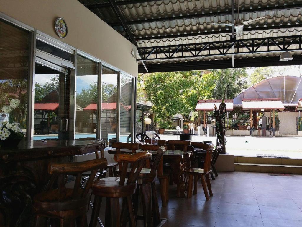 Quezon Premier Hotel Lucena Eksteriør bilde