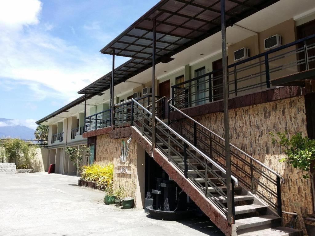Quezon Premier Hotel Lucena Eksteriør bilde
